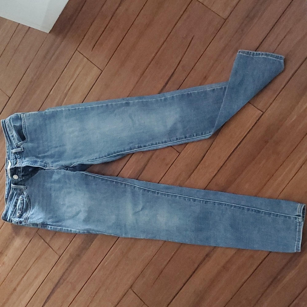 Levi's 711 Skinny Jeans